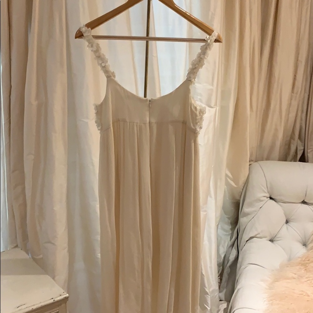 Dress - Picture 7 of 8